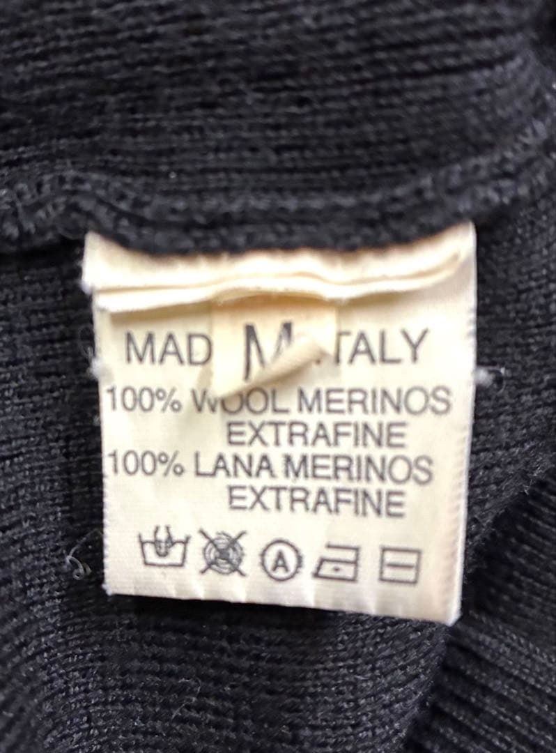 ヴィヴィアンウエストウッド フリルネックウールカーディガン 黒