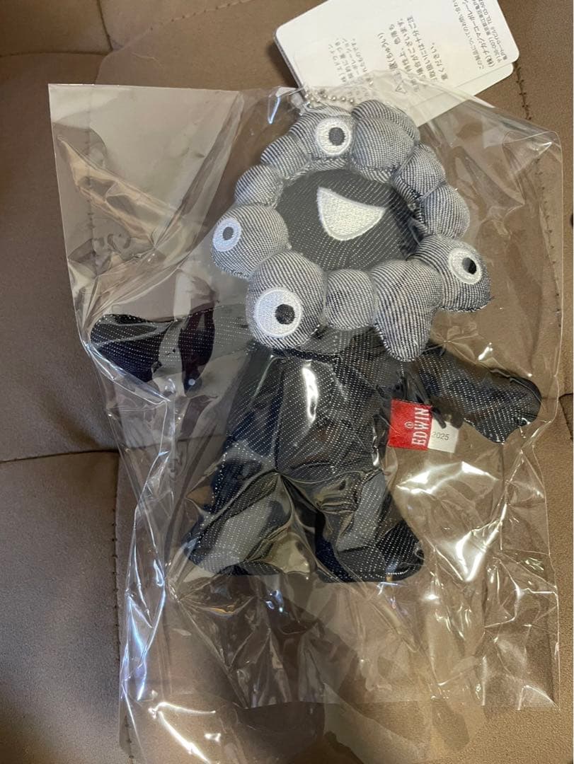 新品タグ付き　ミャクミャク EDWIN エドウィン チェーン付きぬいぐるみ 新品タグ付き】 ミャクミャク EDWIN エドウィン チェーン付き