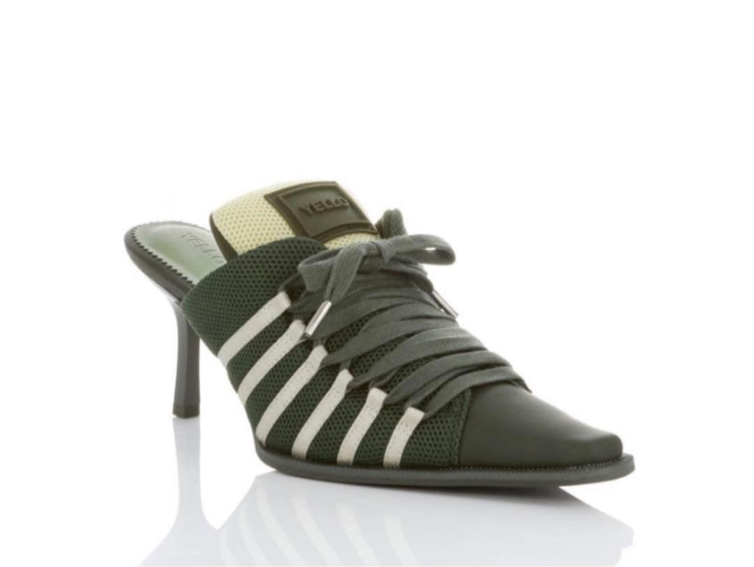 yello スニーカー サンダル カーキ 23.5 スニーカーミュール - メルカリ