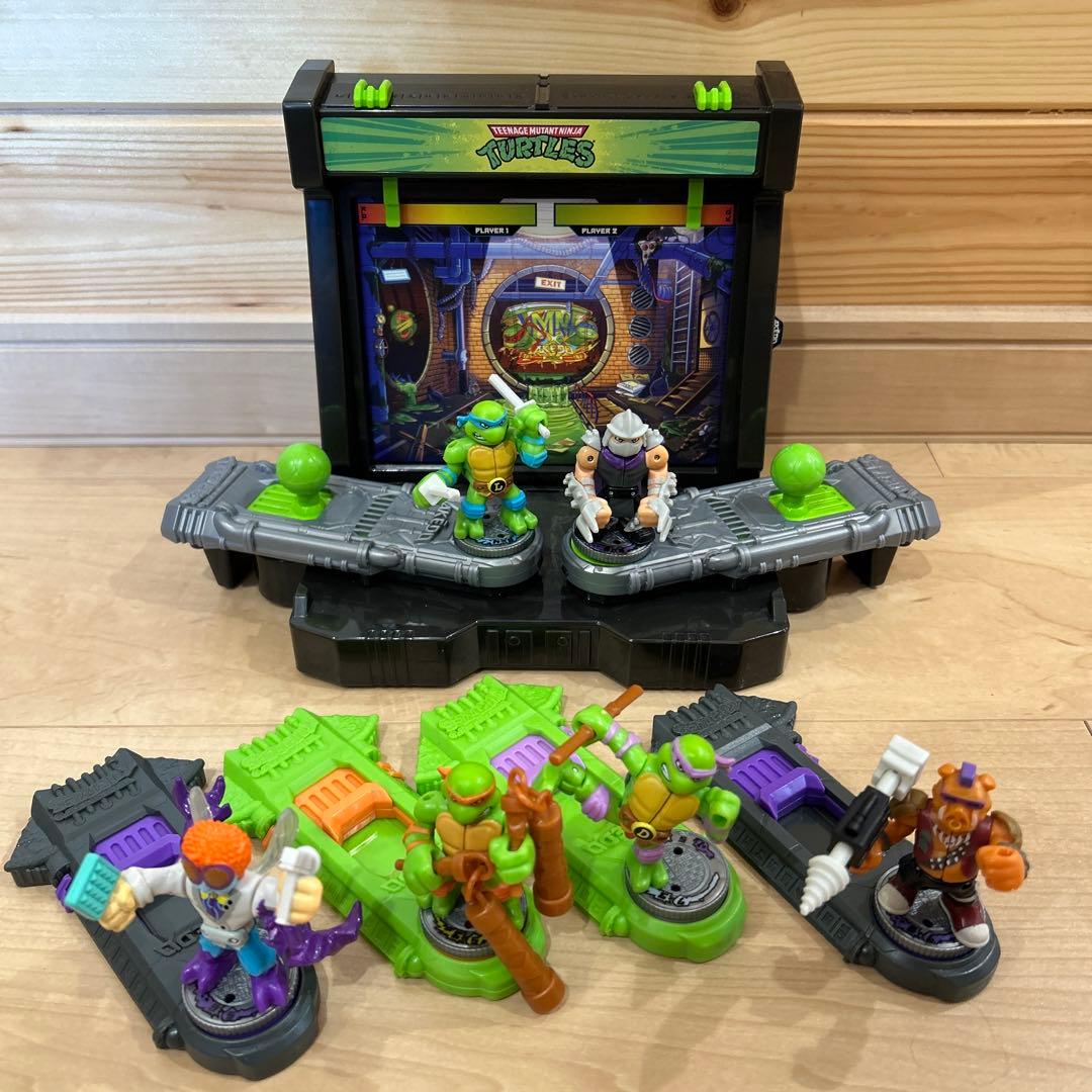 Akedo アーケード アルティメットバトル セット タートルズ おもちゃ