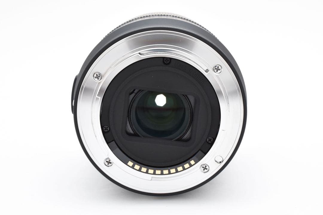 Sony E 18-135mm F3.5-5.6 OSS レンズ