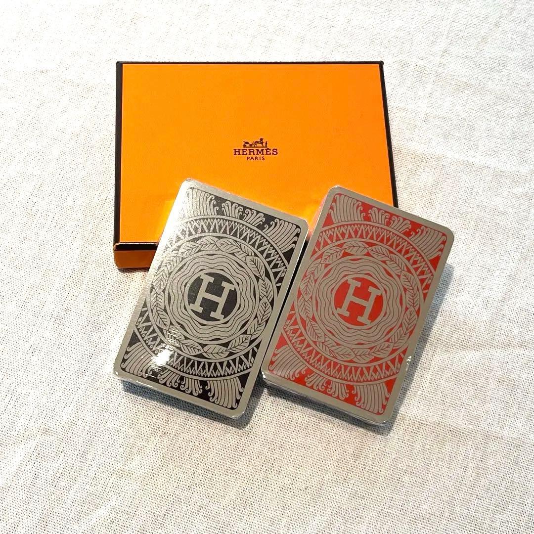 【未使用品】HERMES ブリッジカード Les 4 Mo ndes トランプ 楽天市場】HERMES エルメス トランプ ブリッジカード シュヴァル ドゥ