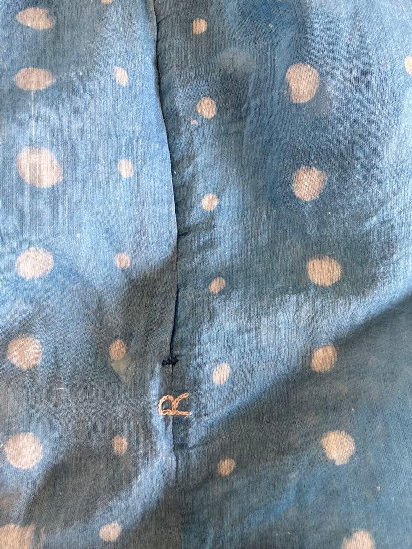 ◉45R シルク混インディゴドット柄パッチワークチュニックブラウス