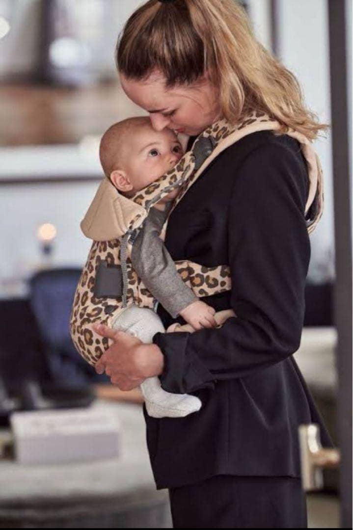 ベビービョルン ONE KAI 抱っこ紐 レオパード 豹柄 希少 廃盤 - メルカリ
