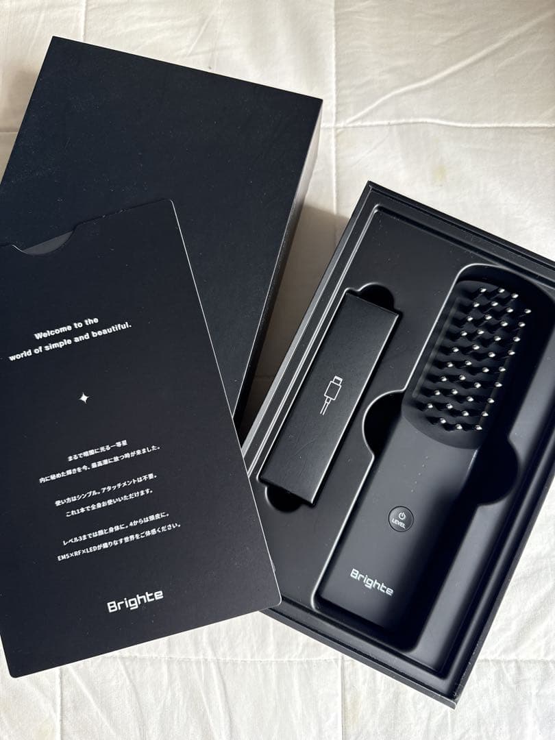 Brighte 美顔器 ブライトエレキブラシ⭐︎極美品 Brighte ブライト ELEKI BRUSH+ エレキブラシ 美顔器 EMS RF LED搭載