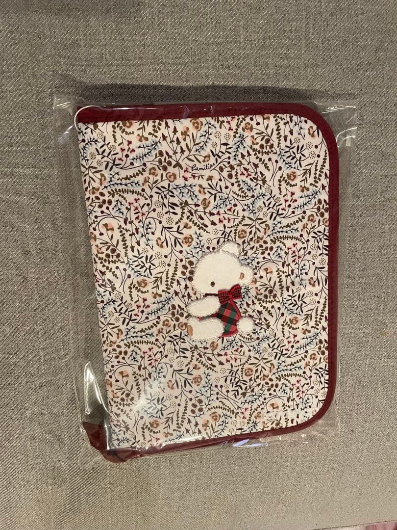 新品　ファミリア　母子手帳ケース　リバティ　レッド　bl マルチケース familiar ファミリア 母子手帳ケース ポーチ リバティ レッド 001