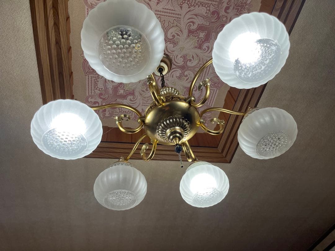 アンティーク昭和レトロ6灯x1と1灯x1シャンデリア - メルカリ