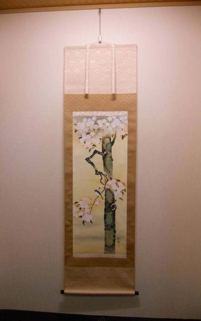 掛け軸 小川大鳳 作『 桜に瑠璃鳥 ルリチョウ 』絹本 希少 茶道具 掛軸