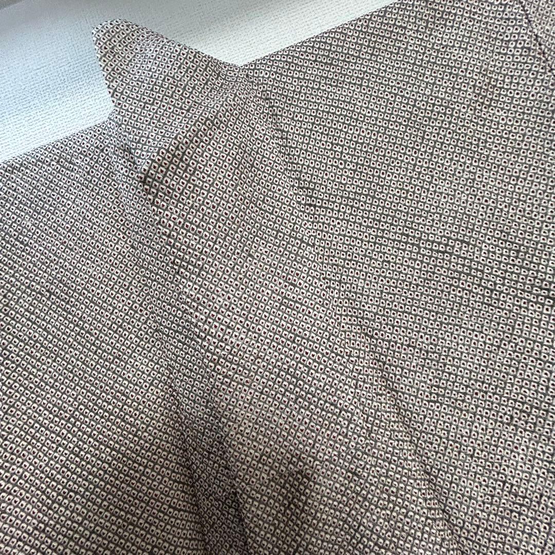 未使用品　カワイイ　総絞りの小紋　着物スキ倶楽部　４８０