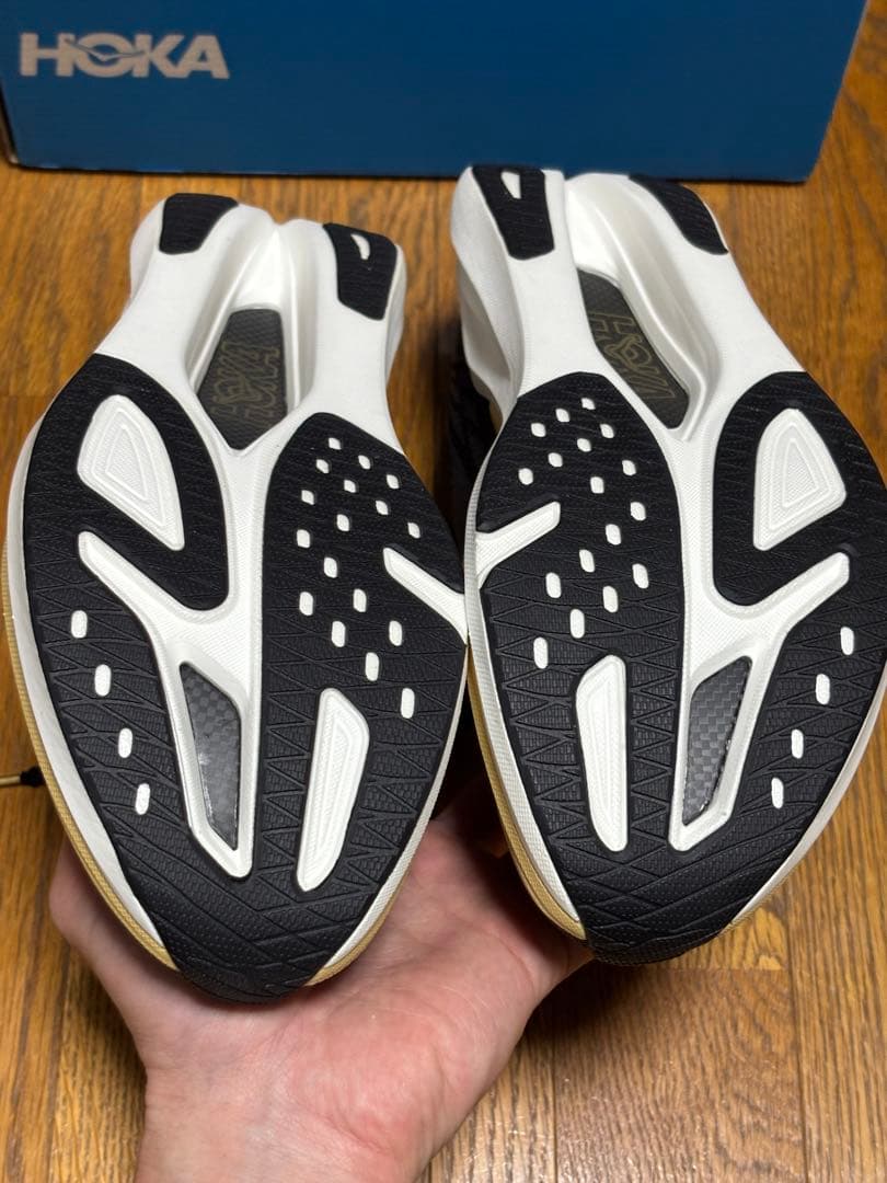 【新品】HOKA ROCKET X3 虎視眈々パック 27.5cm