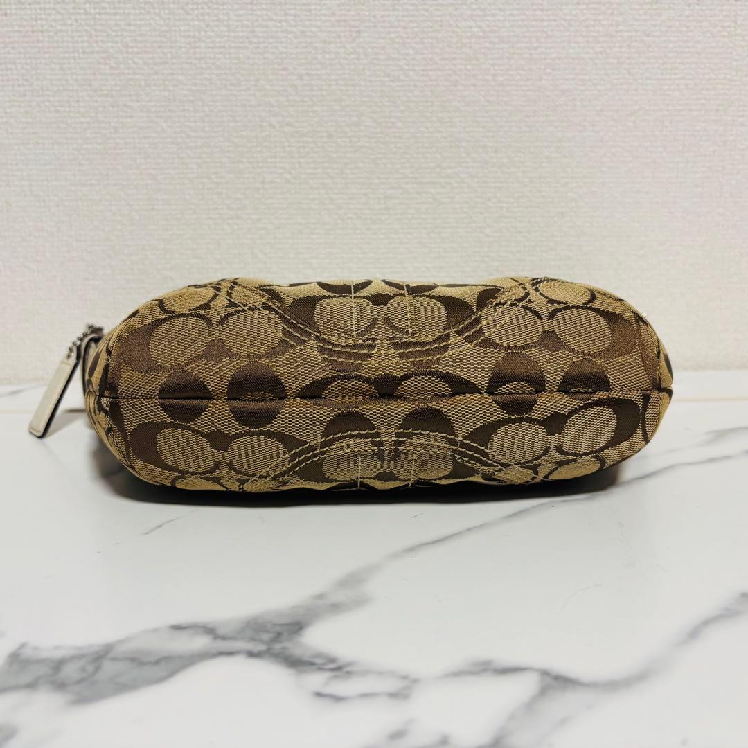 コーチ ワンショルダー 肩掛け ホーボー ハーフムーン シグネチャー