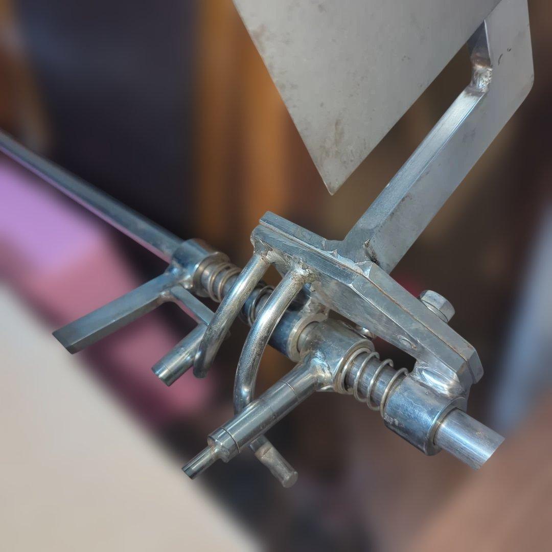 麺切りカッター 麺切り台 完動品 台の下部の横木が1