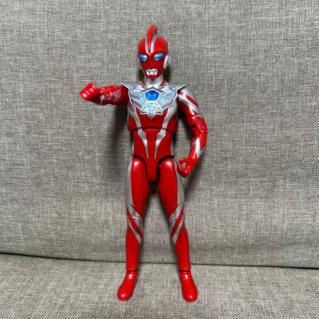 ウルトラマンオメガ DXレキネス トライガロン ヴァルジェネス - メルカリ