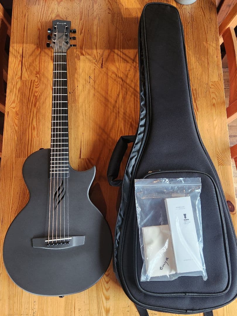 Ｅnya Nova Go カーボンギター　超美品 Nova Go Sp1: Carbon Fiber Electric Acoustic Travel Guitar
