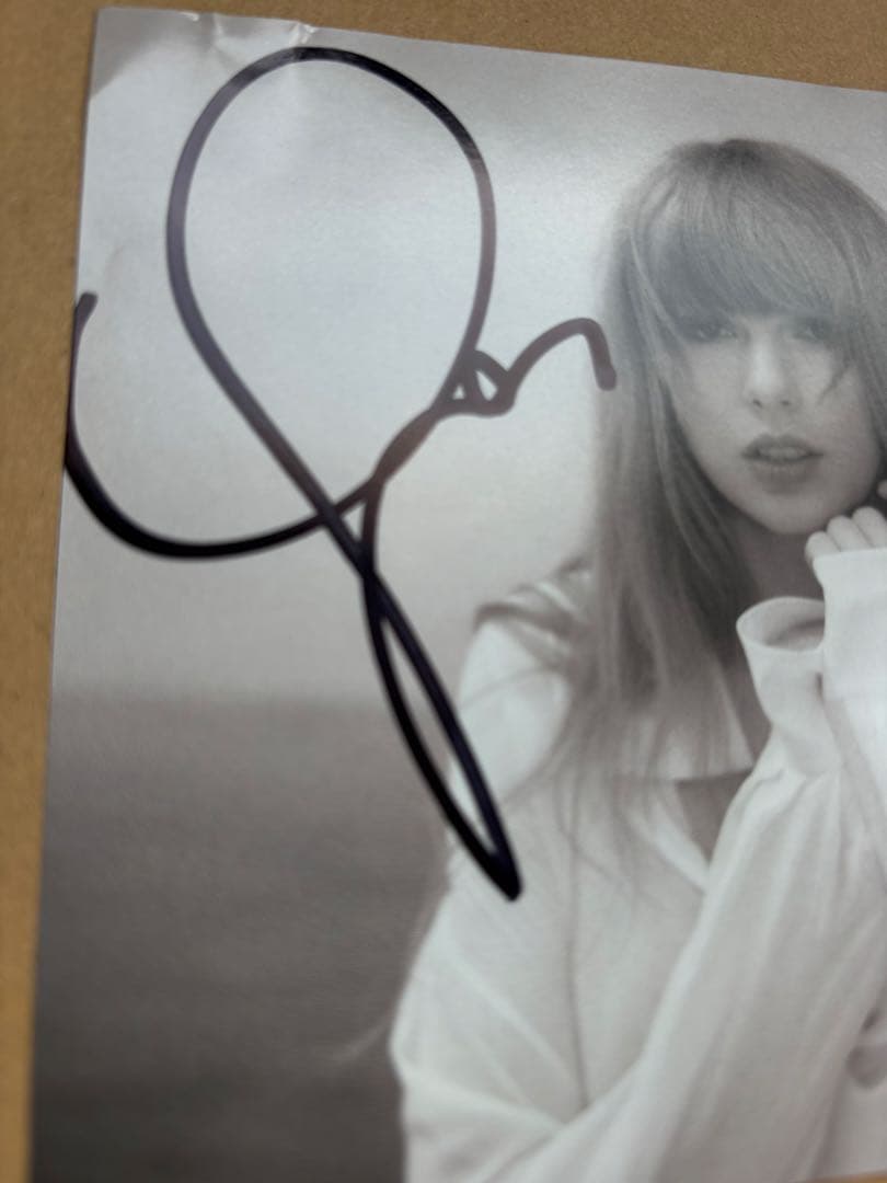 UK限定テイラー・スウィフト直筆 サイン入りアートカードTaylor Swift