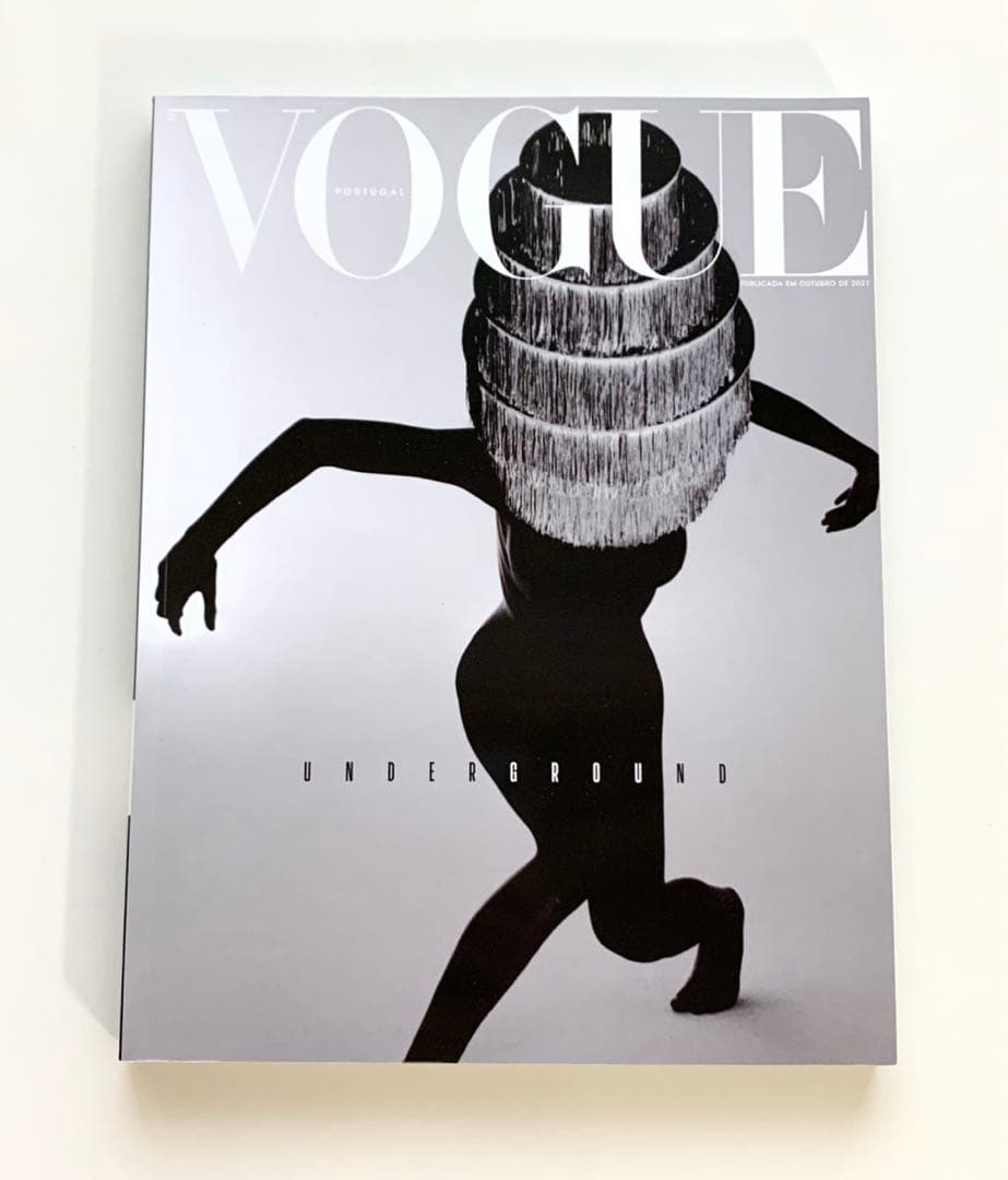 女性情報誌 Vogue Portugal Magazine October 2021 女性情報誌 Vogue Portugal Magazine October 2021 女性情報誌 Vogue