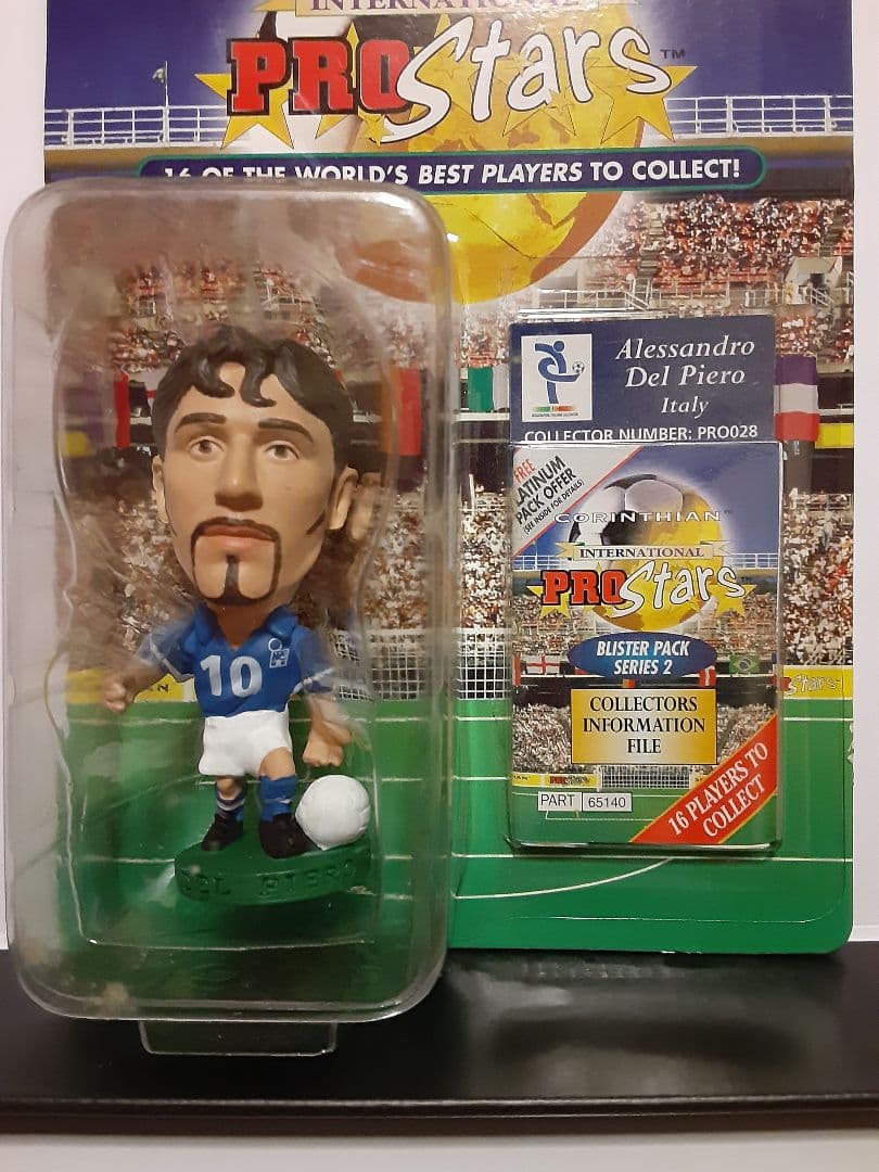 コリンシアン、サッカーフィギュア - メルカリ