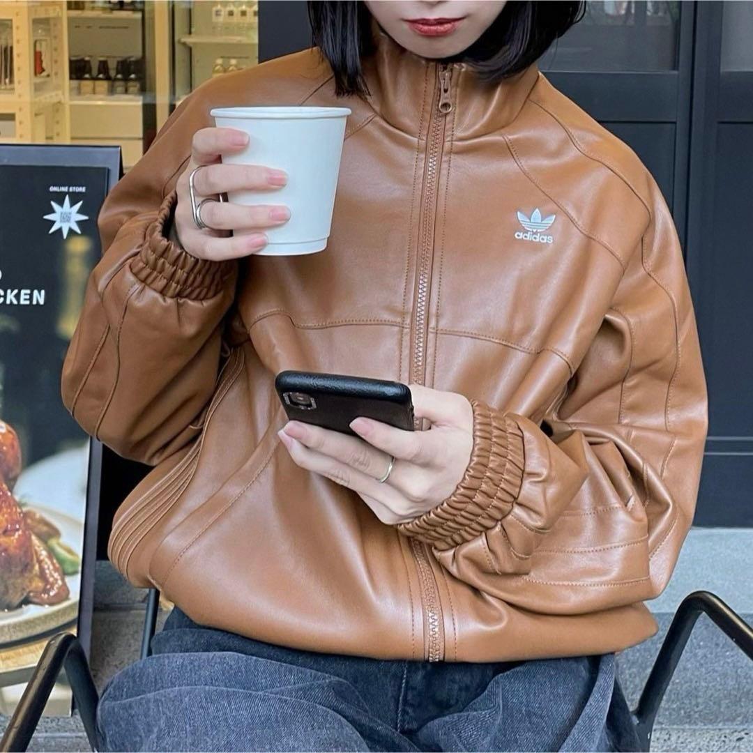 正規品】美品 即完売 adidas フェイクレザージャケット ブラウン