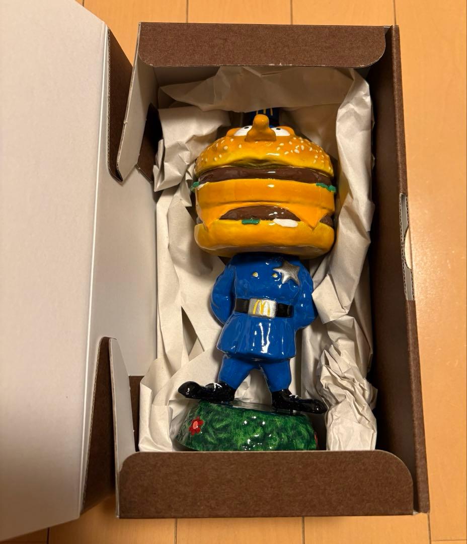 【新品】RBB Officer Big Mac Miniature Statue Big Mac miniature statue | Times8