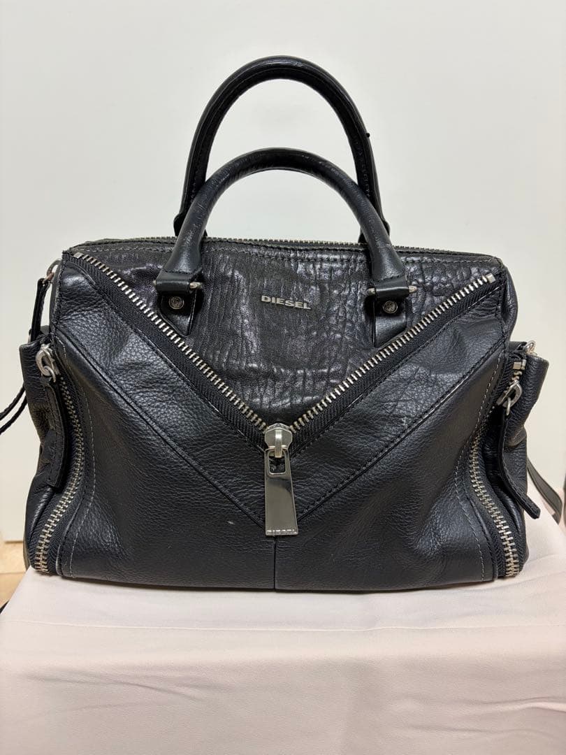 DIESEL ブラックレザー 2WAYハンドバッグ ショルダーバッグ 最安y2k 中古・古着通販】DIESEL (ディーゼル) Y2Kショルダーバッグ ブラック