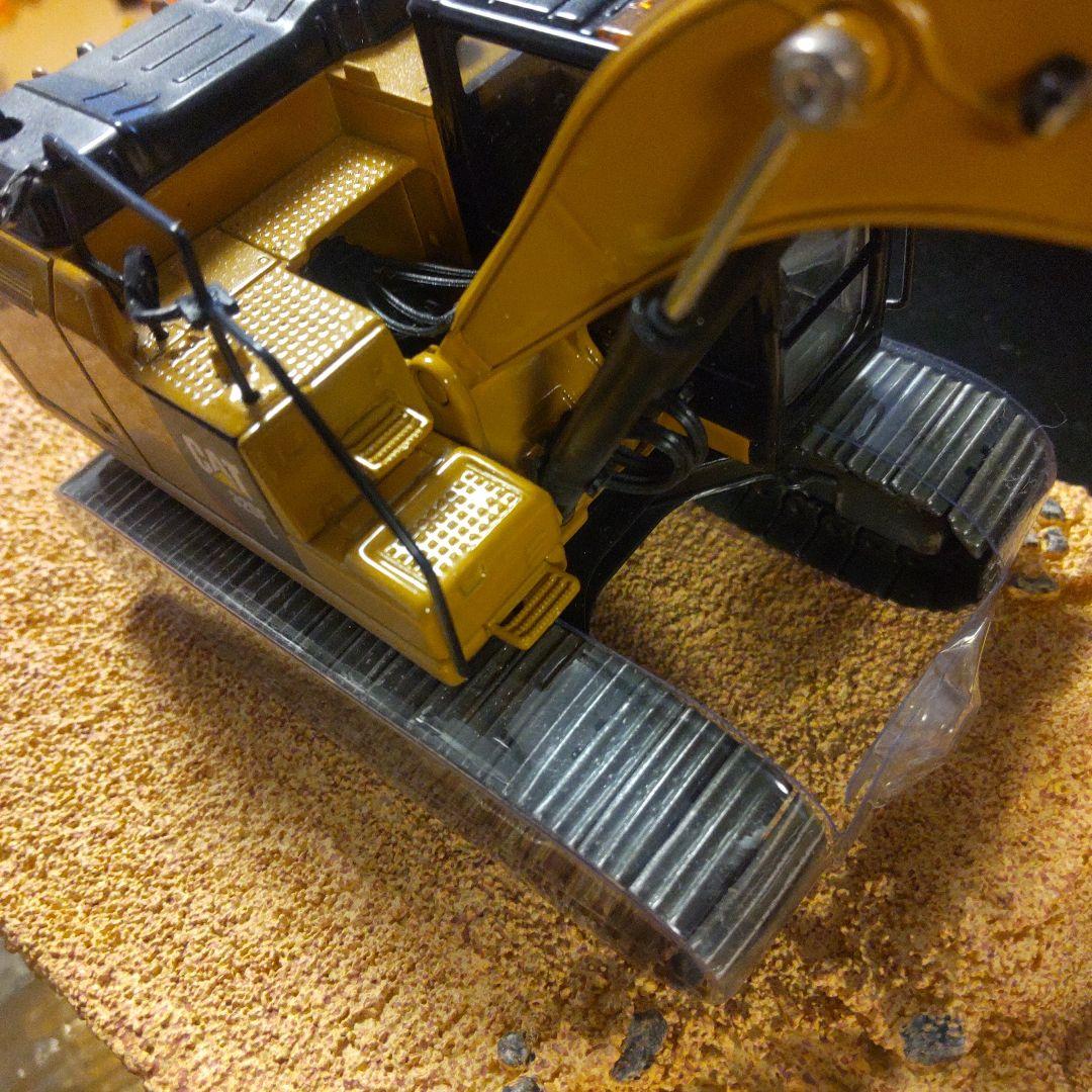 キャタピラー建機CAT 320F WEATHERED 1/50 - メルカリ