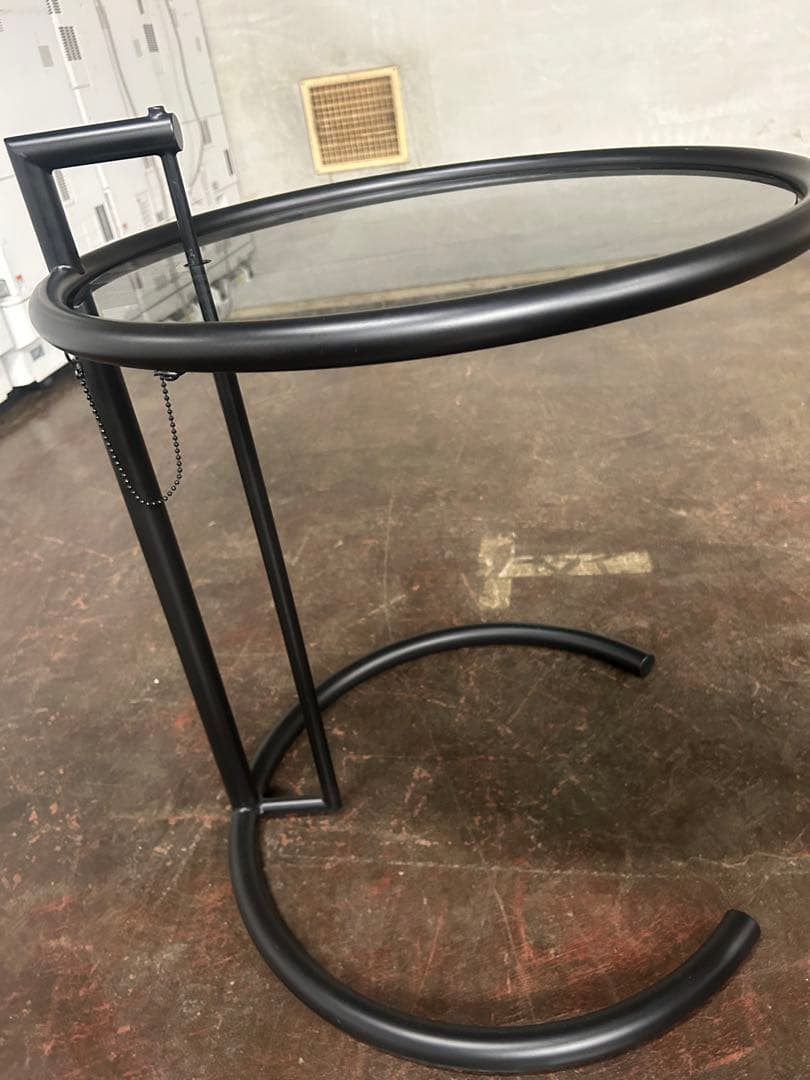 ClassiCon E-1027 サイドテーブル 【展示品】【定価23万円】 - メルカリ