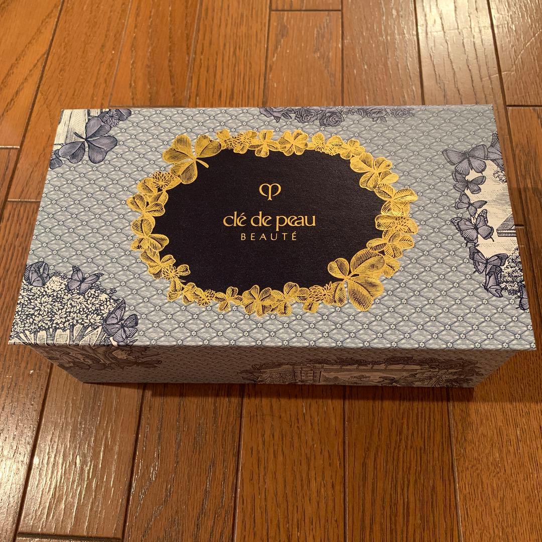 新品】クレドポーボーテラディアンスギフト2023 ☆ブルーブラック達成