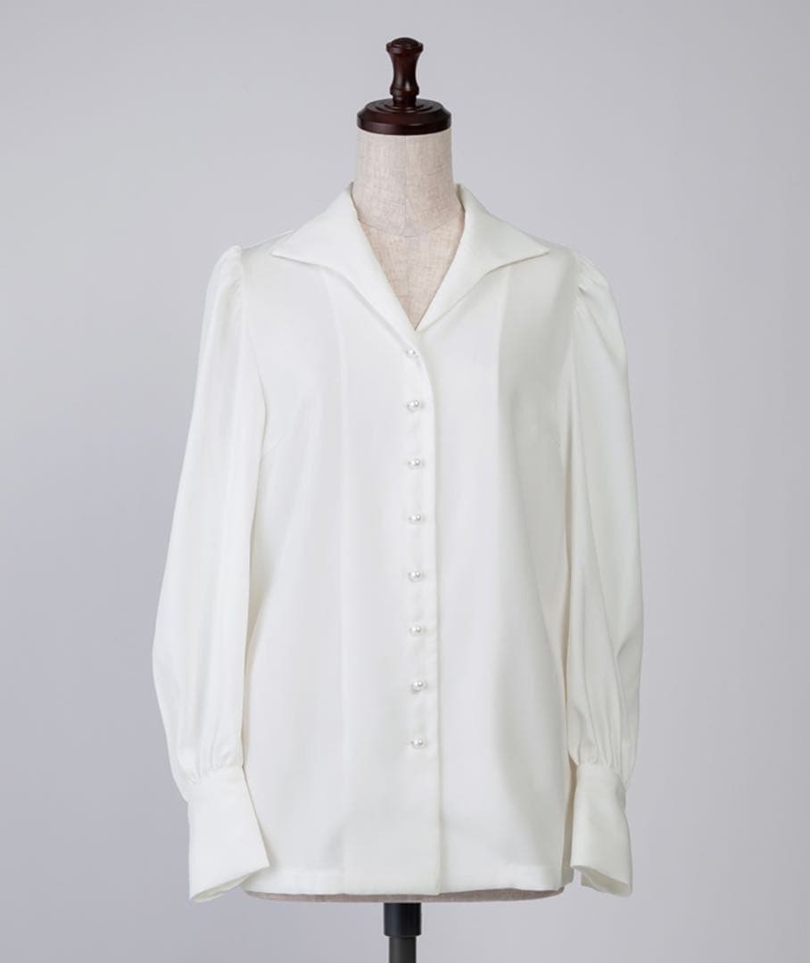 美品】JENNE オープンカラーブラウス ホワイトの通販はau PAY