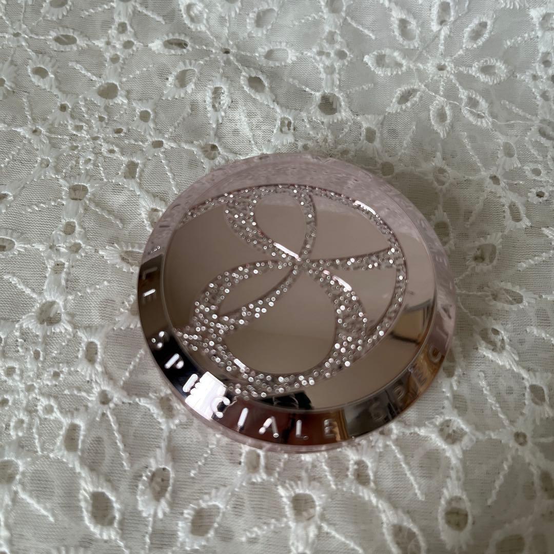 12／9までの限定価格《新品未使用》プレスとパウダーセハイライト&シャドウ2点