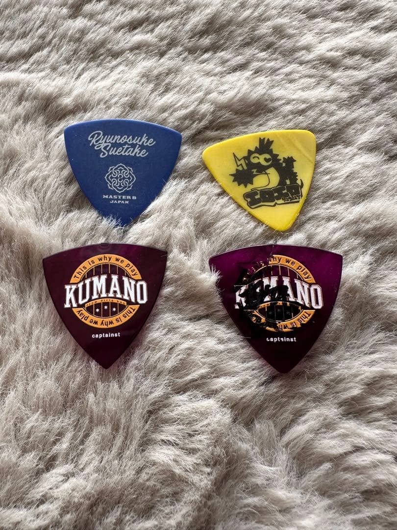 KUZIRA ピック - メルカリ