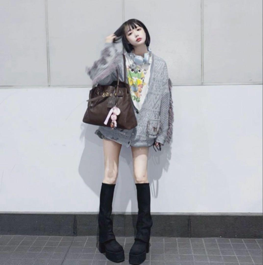 美品☆完売品☆EMODA ルーズフレアカバーフィットブーツ☆あのちゃん