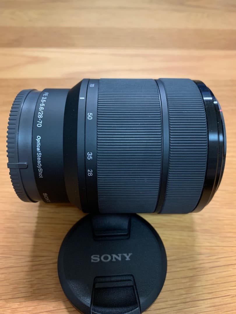 Sony FE 28-70mm F3.5-5.6 OSS レンズ