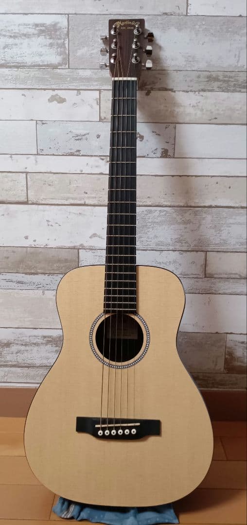 N*E様 [リトルマーチン LXM]ミニギター　トラベルギター Amazon | Martin アコースティックギター Little Martin Series LXM