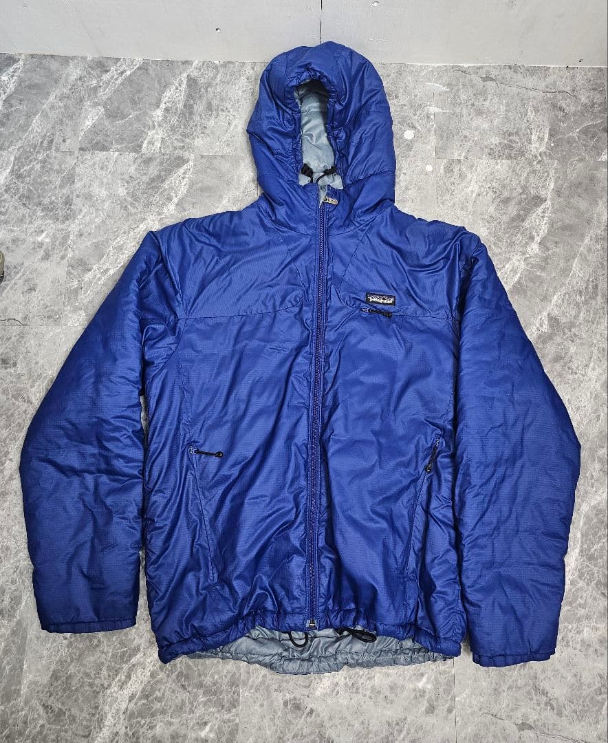 希少 patagonia パフボールセーター ブルー 中綿 ドローコード - メルカリ