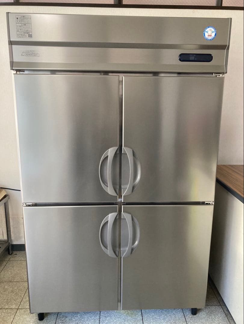 ［石川県七尾市］福島工業　業務用冷蔵庫　URD-120RM6 4ドア URD-120RMD6 業務用 縦型冷蔵庫 中古 フクシマガリレイ 4ドア冷蔵庫