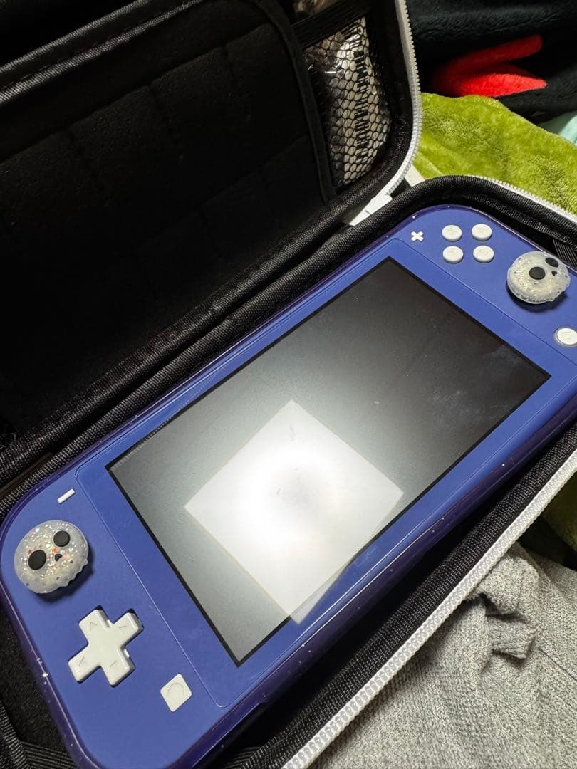 Nintendo Switch Lite 青 カスタムスティックカバー付き Amazon.com: eXtremeRate Chameleon Purple Blue Glossy DIY