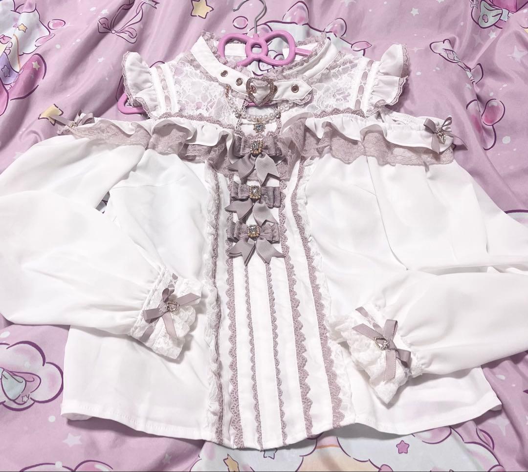 リズリサ 3つリボンフロントチョーカーブラウス ホワイト×ピンク