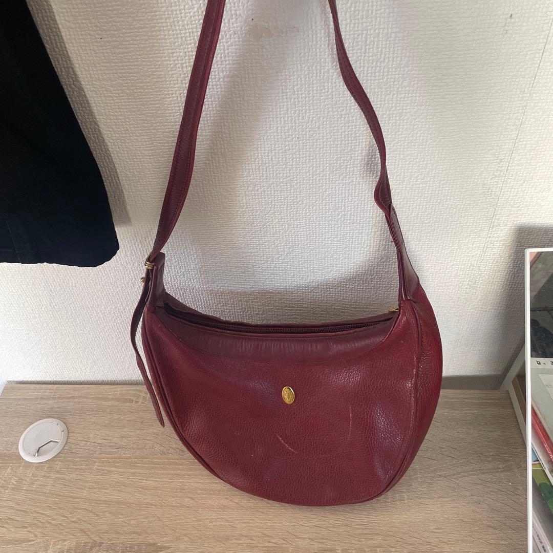 カルティエ ショルダーバッグ マストライン レザー 濃赤 ゴールド金具