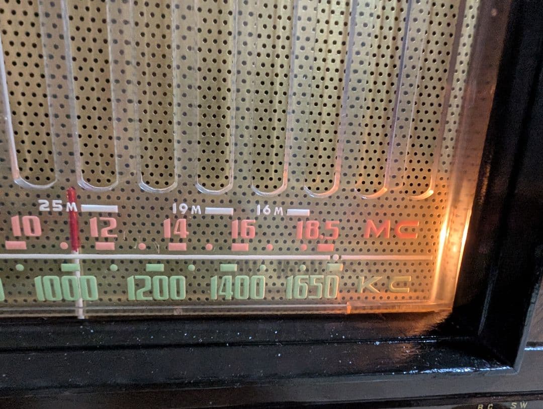 昭和家族団らんレトロ真空管ラジオ2バンド bluetooth付 ホームラジオ