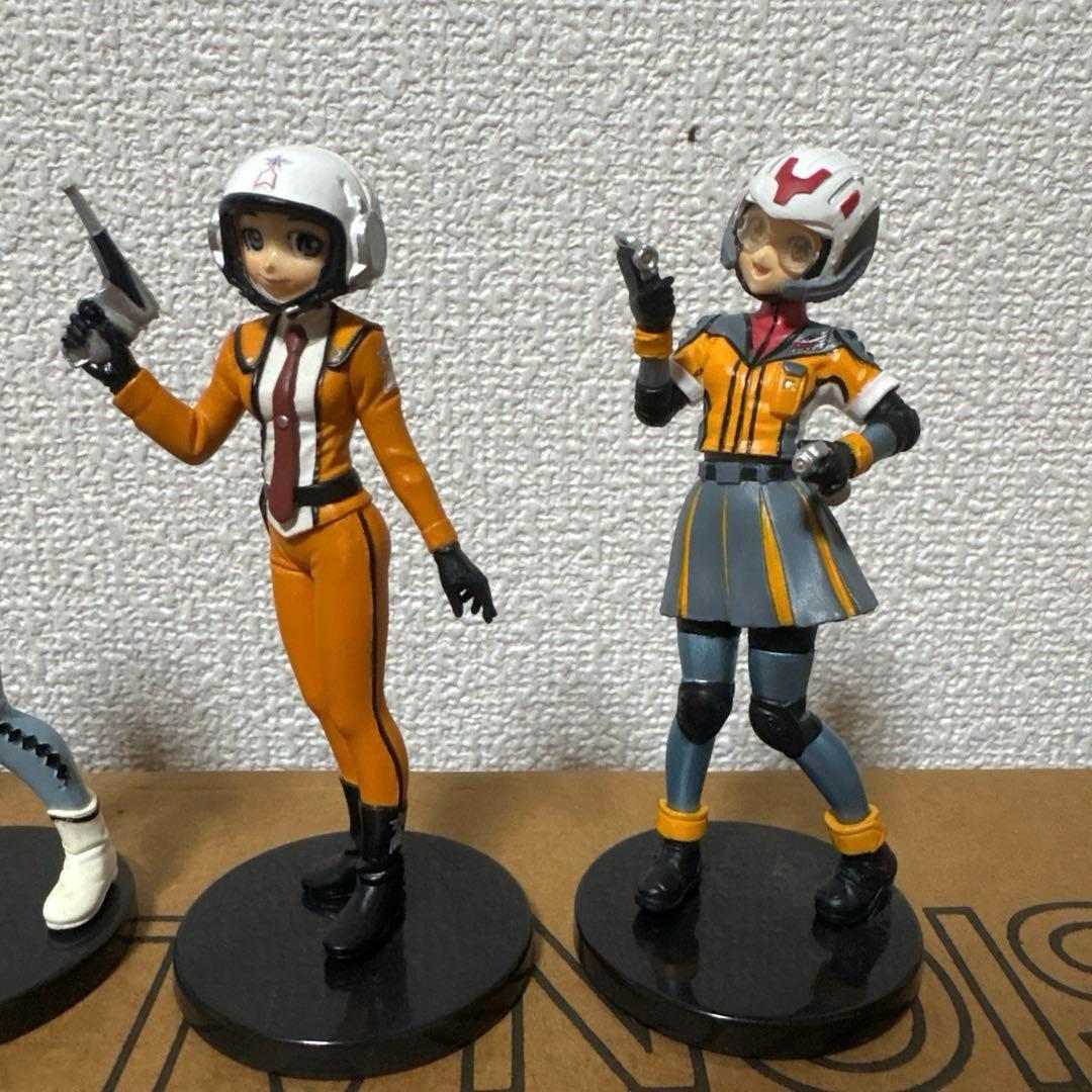 ウルトラヒロイン 少女図鑑 1box 8個入り