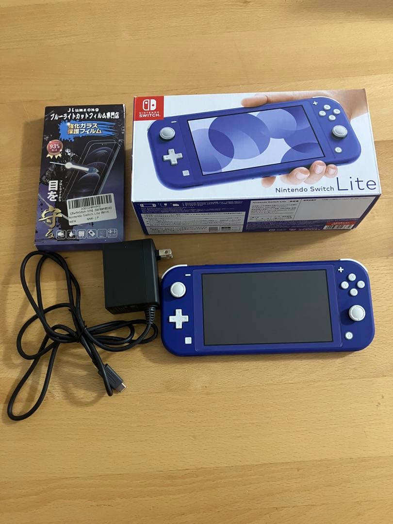 Nintendo Switch lite ブルー　本体 Amazon.com: Nintendo Switch Lite - Blue : Video Games