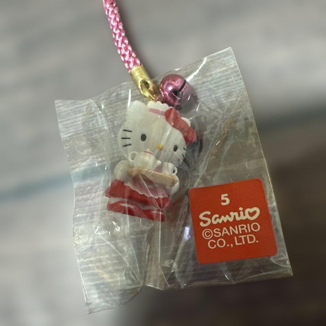 ハローキティ 根付け ウエイトレス 激レア サンリオ 入手困難 ご当地キティ 根付け 入手困難 激レア レア 伊良湖 ヤシノミ キティ