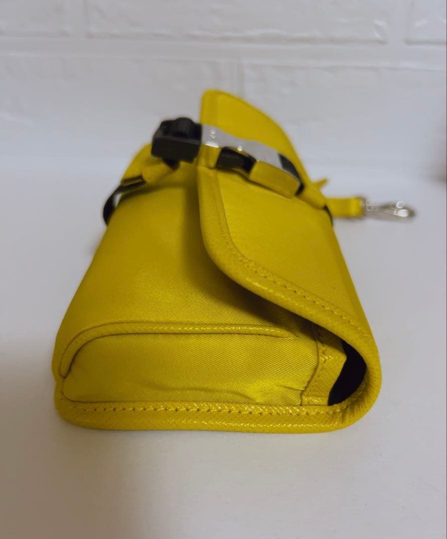 プラダ PRADA メガネケース 未使用品 イエロー 黄色 - メルカリ