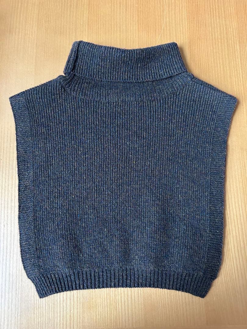 HAU neck warmer \"cape\" ダークブラウン　ネックウォーマー