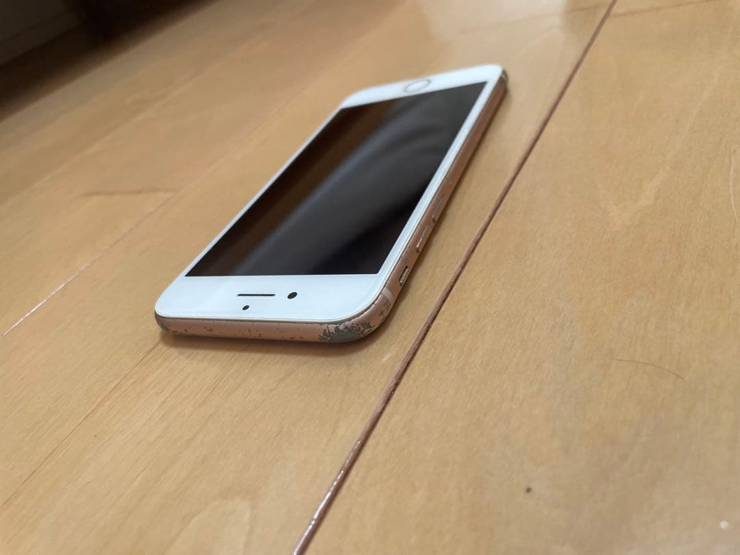 S*）様 iPhone8 64GB機能不良、背面割れあり、専用箱無し本体のみ