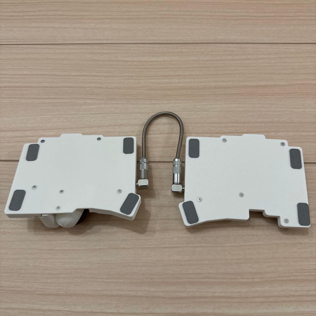 Keyball39ish ホワイト ケース付 完成品 分割キーボード - メルカリ