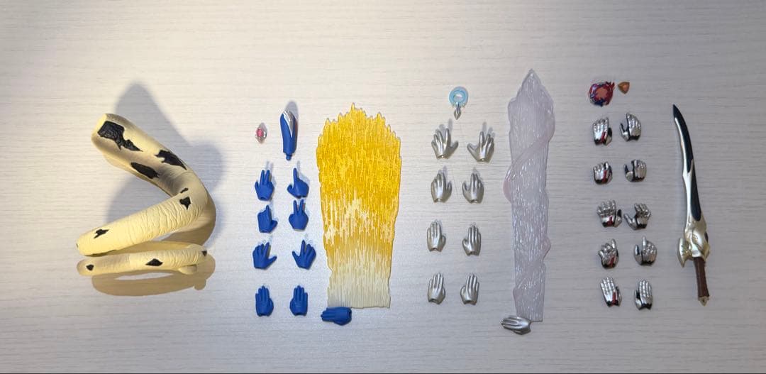 S.H.Figuarts ウルトラマンオーブ　ゼロ　ブレーザー　エレキング