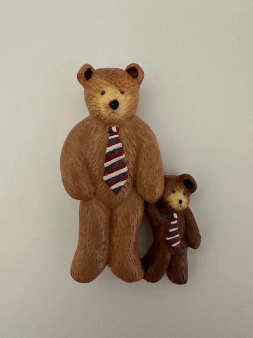 【新品未使用】weekendsウィークエンズ クマブローチ ウィークエンズ WEEKENDS テディベア ブローチの通販 by しょうこ's