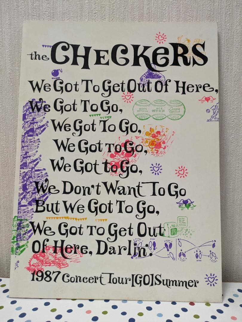 チェッカーズの1987年 GOツアーのパンフレット 2冊 - メルカリ