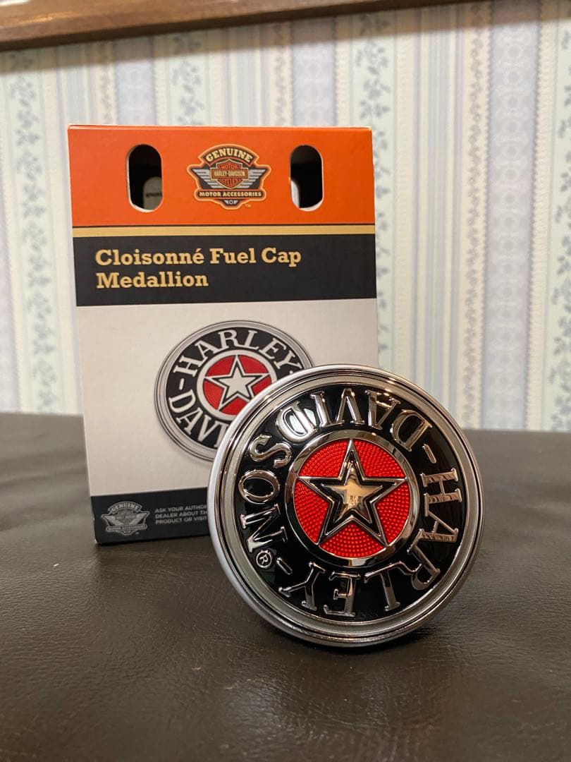 ハーレー純正タンクキャップ メダリオン 七宝焼き - メルカリ